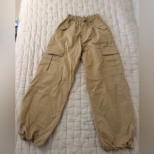 Reformation Khaki Cargo Pants size 23